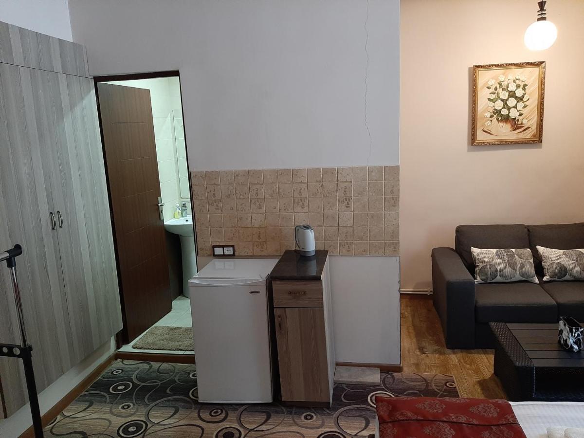 Shara Talyan Guest House & Tours Γιερεβάν Εξωτερικό φωτογραφία